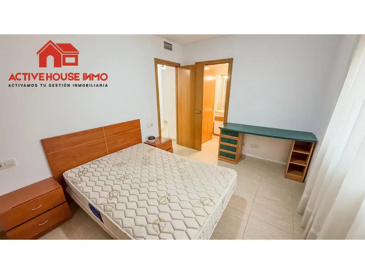 Schlafzimmer von Wohnung zum Verkauf in La Ràpita mit Klimaanlage, Heizung und Abstellraum