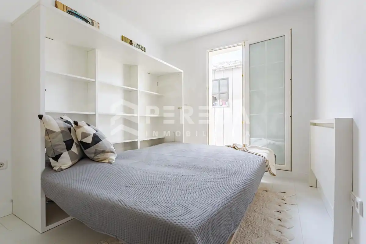 Habitación de Ático en venta en Roquetas de Mar con Aire acondicionado, Terraza y Piscina comunitaria