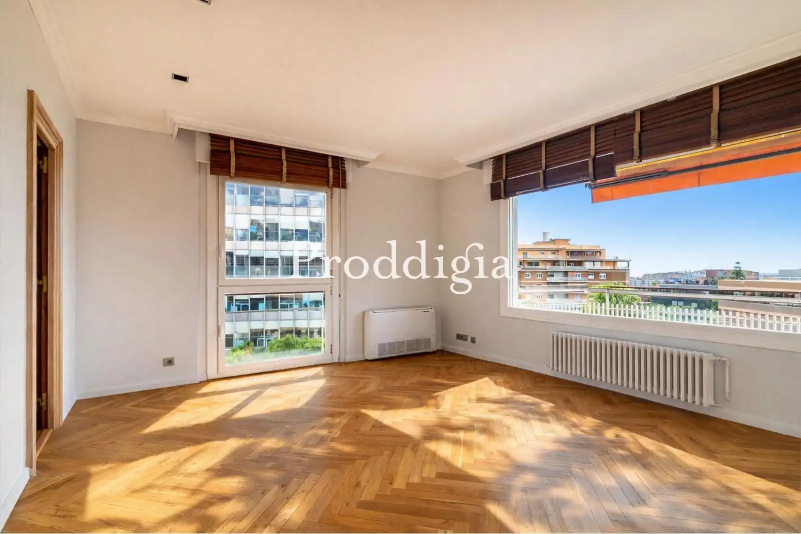 Bedroom of Flat for rent in Barcelona  with Air Conditioner, Heating and Terrace