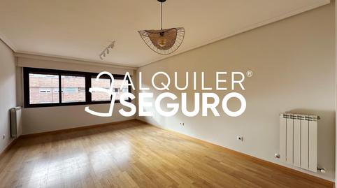 Photo 4 of Flat to rent in Castillo de Belmonte, Europolis, Madrid