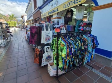 Local comercial en venda a Avenida RAFAEL PUIG LLUVINA 4 4