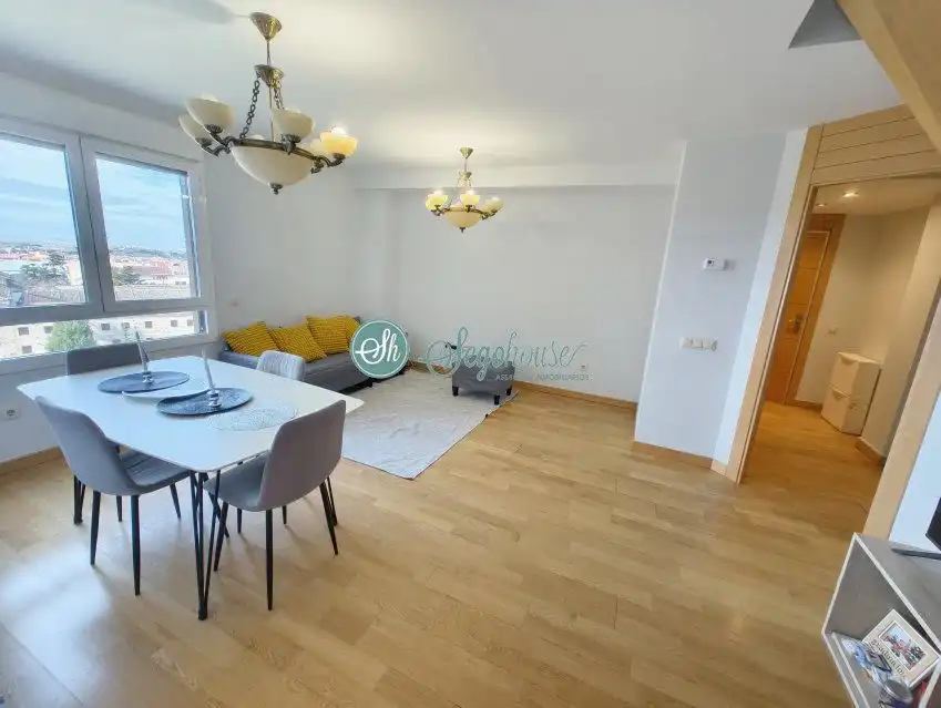 Sala de estar de Piso en venta en Segovia con Aire acondicionado, Calefacción y Trastero