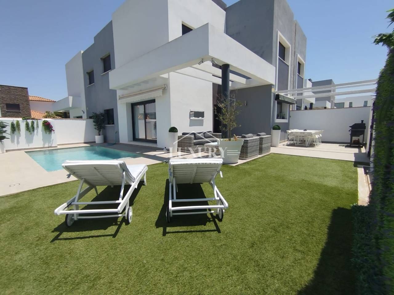 Terraza de Casa adosada de alquiler en Chiclana de la Frontera con Aire acondicionado, Jardín privado y Piscina
