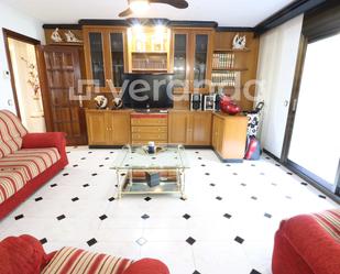 Living room of Flat for sale in Cerdanyola del Vallès  with Air Conditioner, Heating and TV