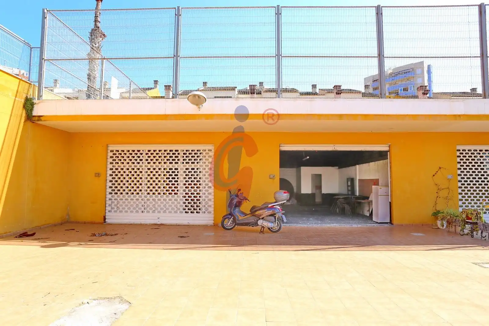 Exterior view of Commercial properties for sale in Guardamar del Segura