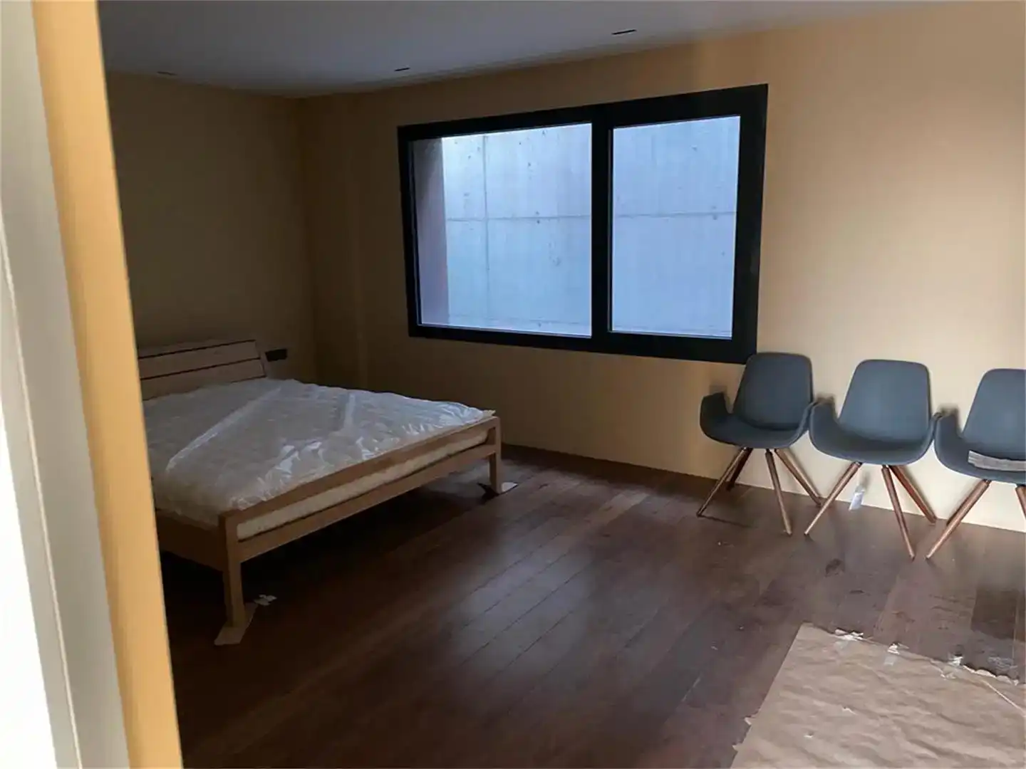 Bedroom of Houses for sale in Alella  with Air Conditioner, Private garden and Parquet flooring