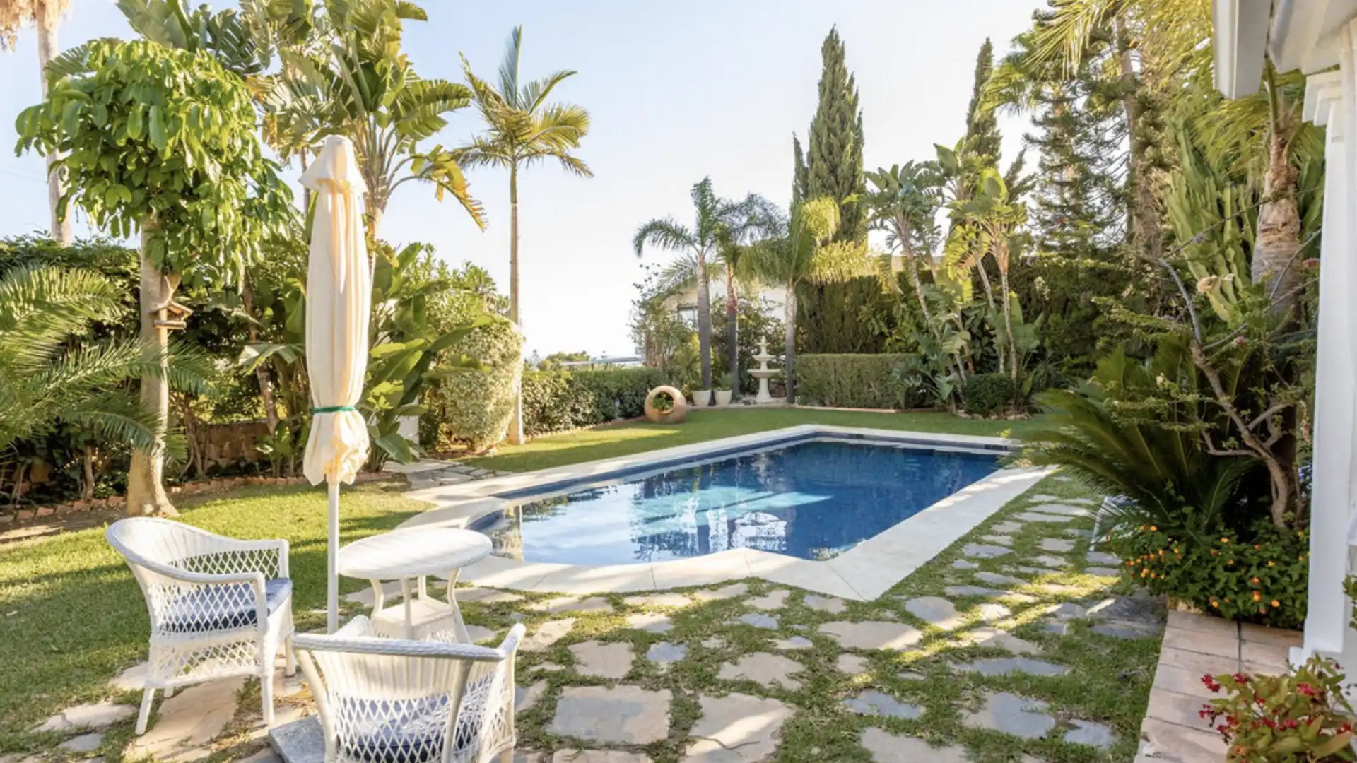 Garden of Houses for sale in Estepona  with Air Conditioner, Private garden and Terrace