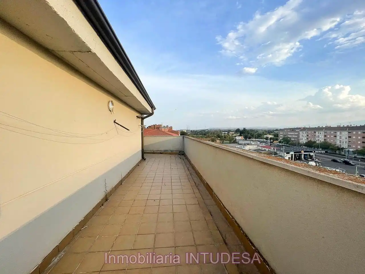 Appartamento con ascensore in vendita a Calle Monasterio de la Oliva, imagen 7