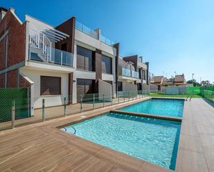 Piscina de Casa o xalet en venda en San Pedro del Pinatar amb Terrassa i Piscina comunitària