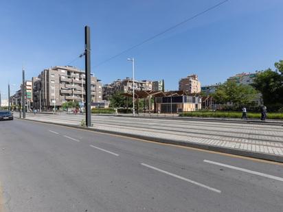 Exterior view of Flat for sale in  Granada Capital  with Balcony