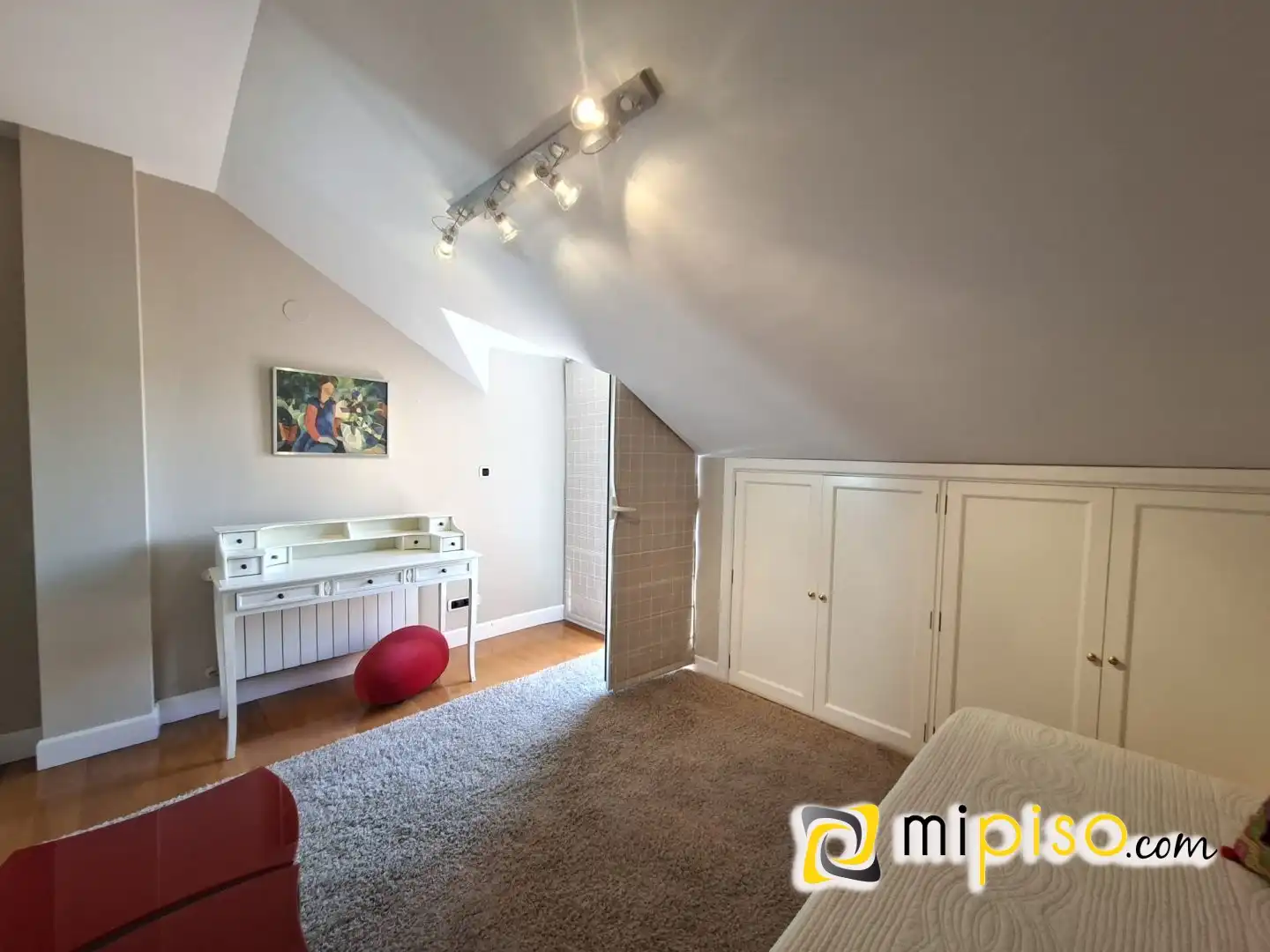 Habitación de Casa o chalet de alquiler en Laredo con Calefacción, Jardín privado y Amueblado
