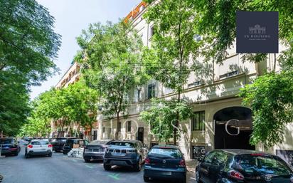 Vista exterior de Pis en venda en  Madrid Capital amb Calefacció, Terrassa i Traster