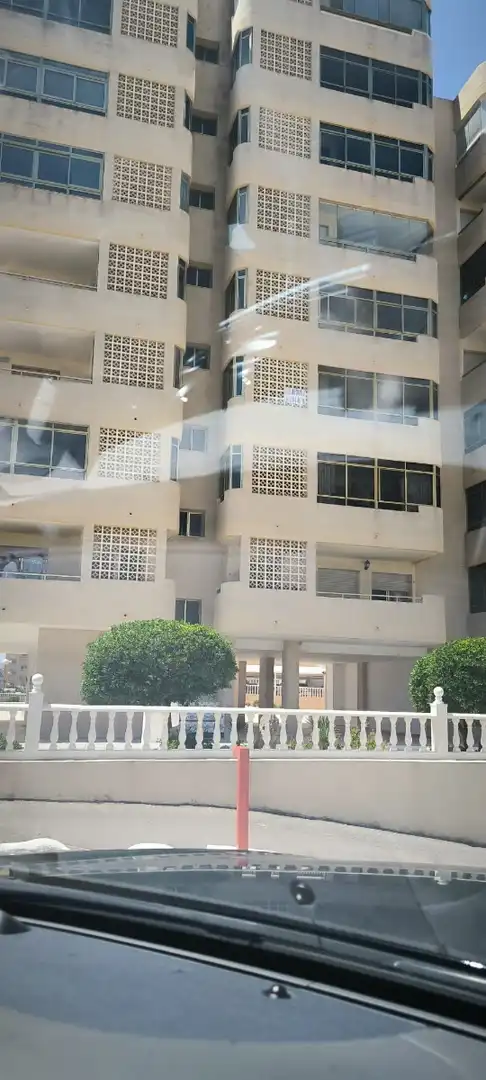 Vista exterior de Apartament de lloguer en La Manga del Mar Menor amb Aire condicionat, Calefacció i Moblat