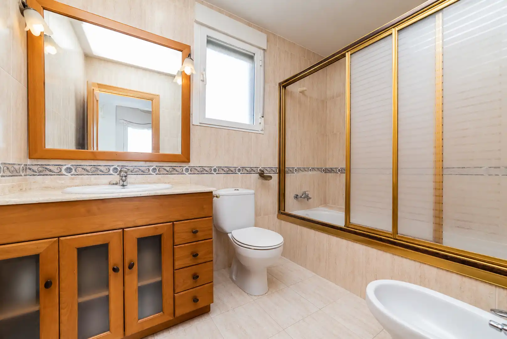 Baño de Casa o chalet en venta en Illescas con Aire acondicionado, Calefacción y Jardín privado