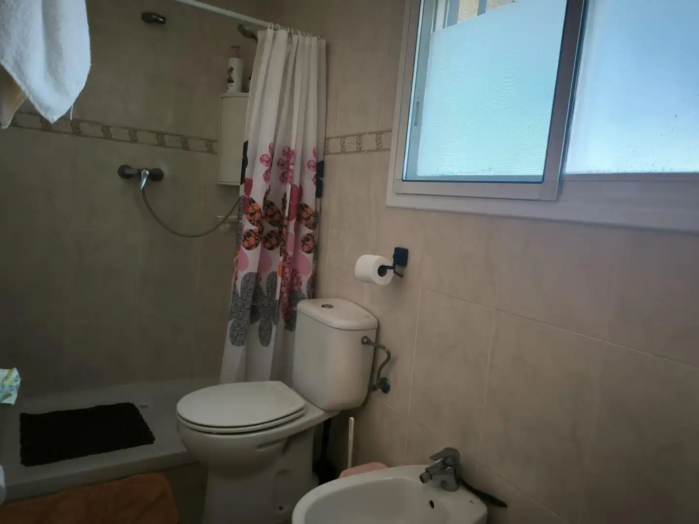 Baño de Local en venta en El Vendrell con Aire acondicionado