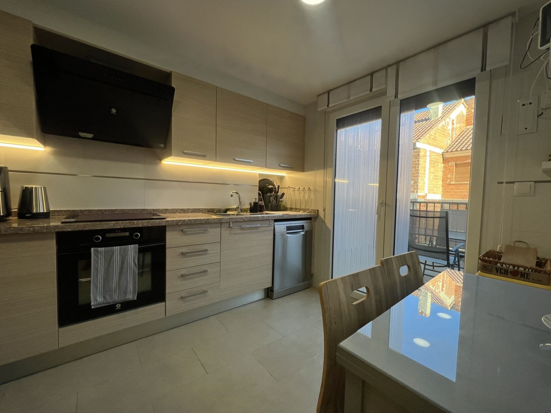 Cuina de Casa adosada en venda en Alcoy / Alcoi amb Calefacció, Terrassa i Traster