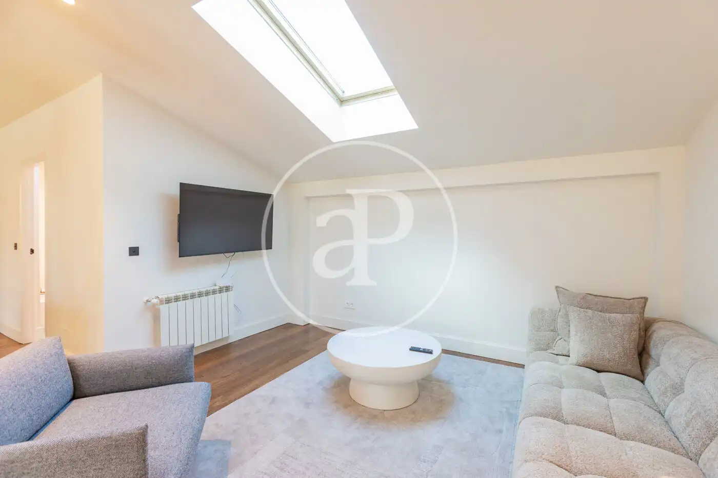 Living room of Houses for rent in Madrid  with Air Conditioner, Heating and Private garden