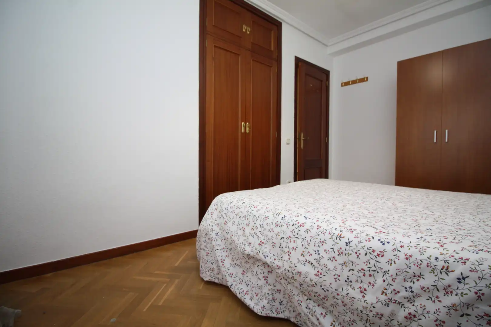 Bedroom of Flat for rent in Valladolid  with Heating, Parquet flooring and Furnished