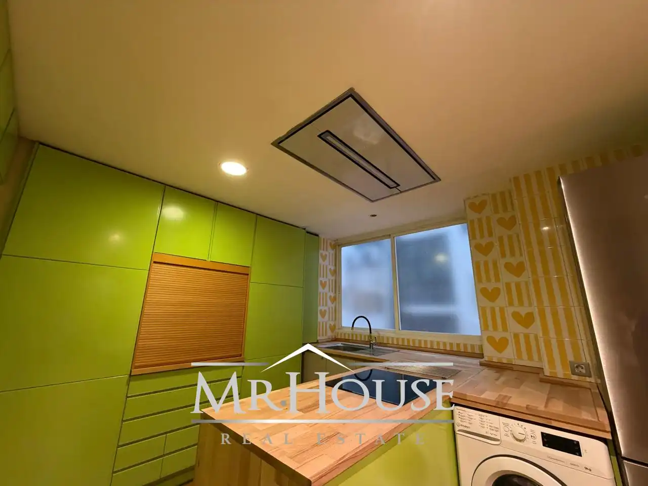 Cocina de Piso de alquiler en Madrid con Aire acondicionado, Calefacción y Jardín privado