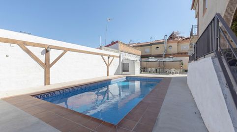 Foto 3 de Casa adosada en venta en Calle del Purche, Ogíjares, Granada