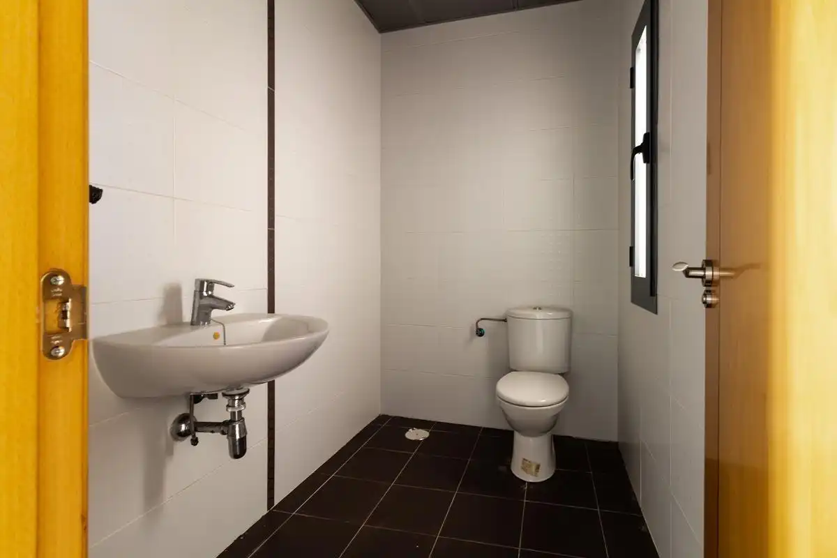Baño de Oficina de alquiler en El Ejido