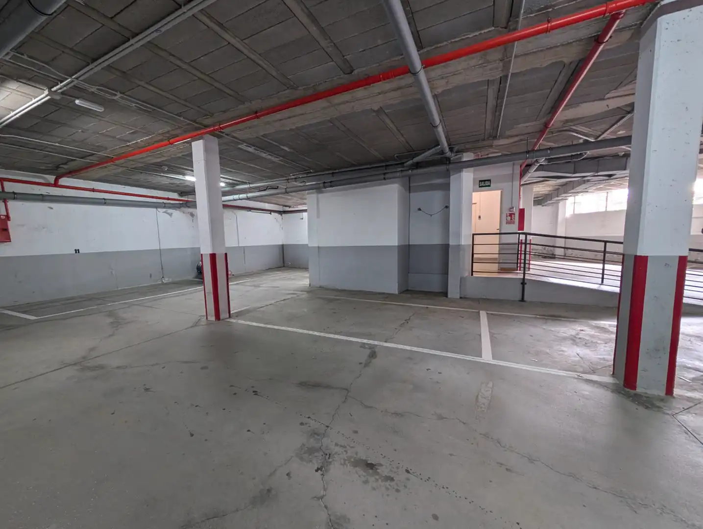Parking de Piso en venta en Narón con Amueblado