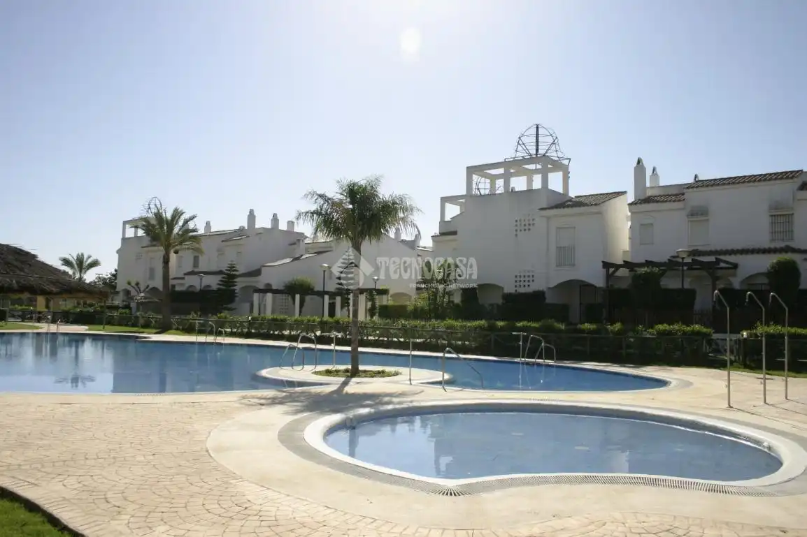 Pis amb terrassa en venda a Costa Ballena Golf