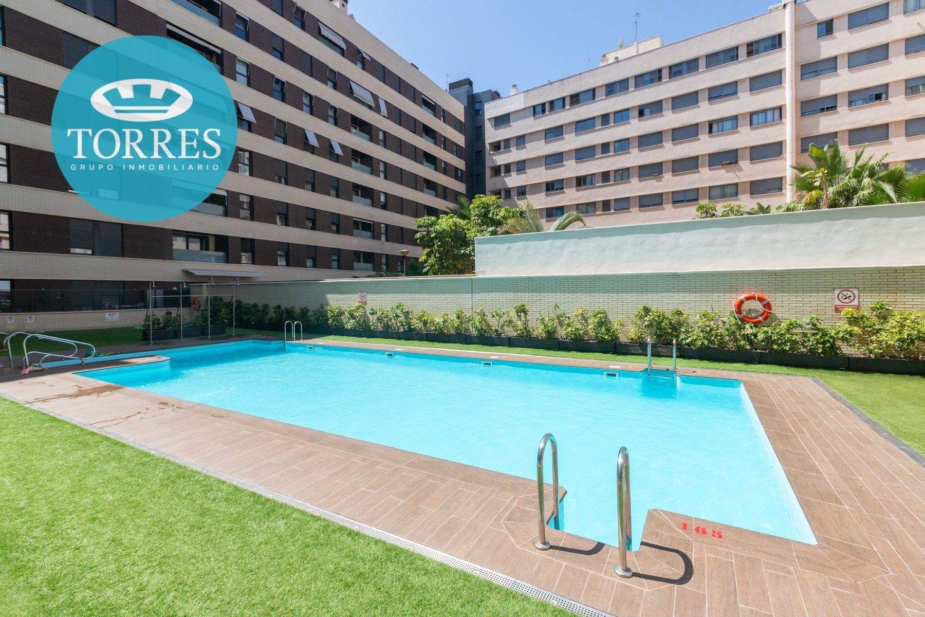 Swimming pool of Flat for sale in Málaga Capital  with Air Conditioner, Heating and Terrace