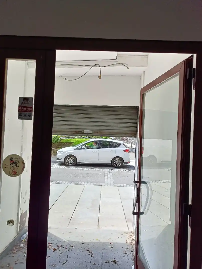 Aparcament de Local en venda en Erandio amb Terrassa i Moblat