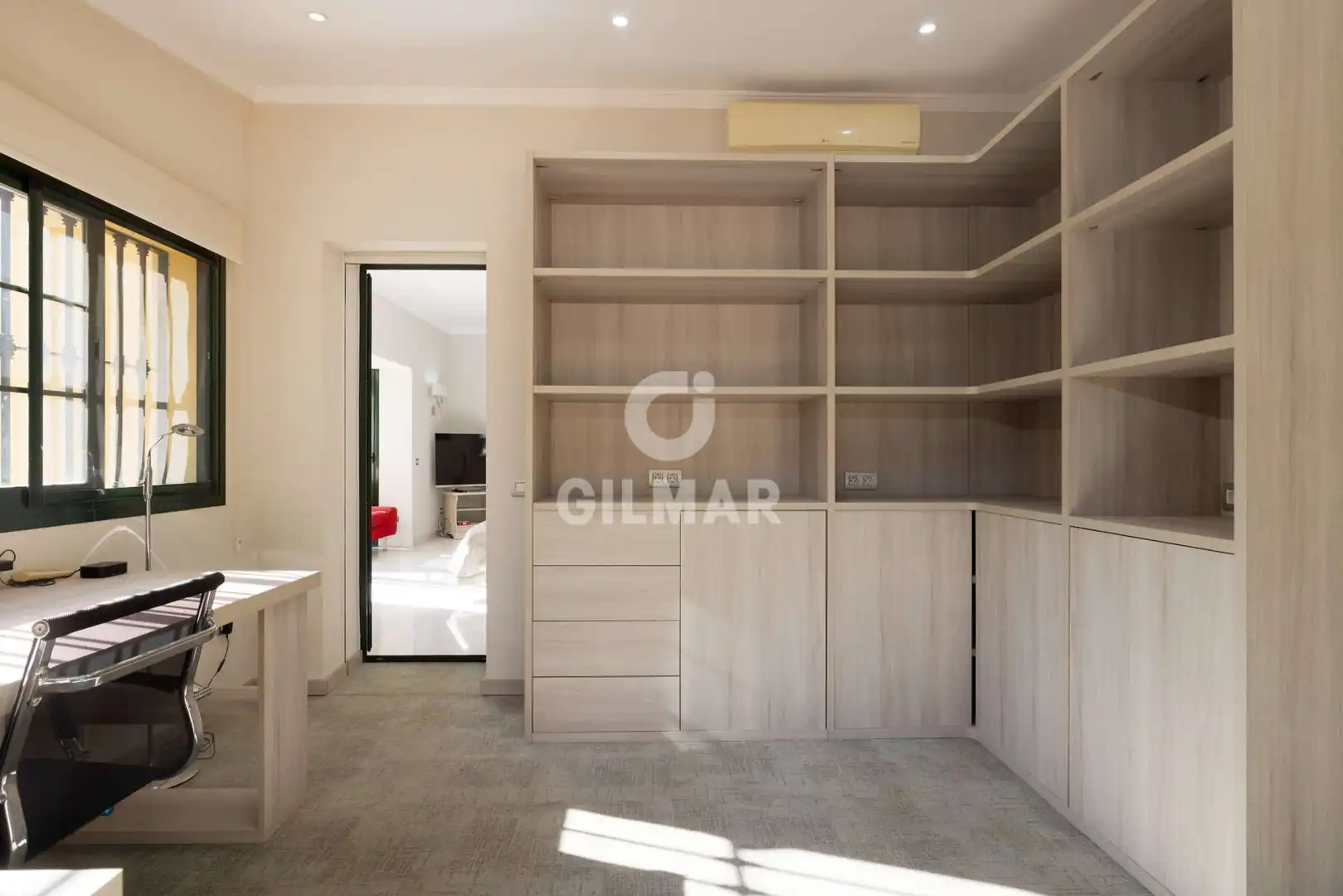 Habitación de Casa o chalet en venta en Estepona con Calefacción, Jardín privado y Piscina