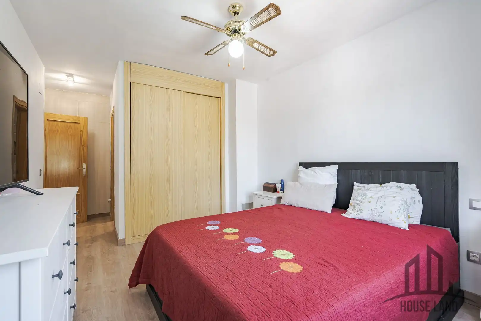 Habitación de Casa adosada en venta en Meco con Aire acondicionado, Calefacción y Trastero