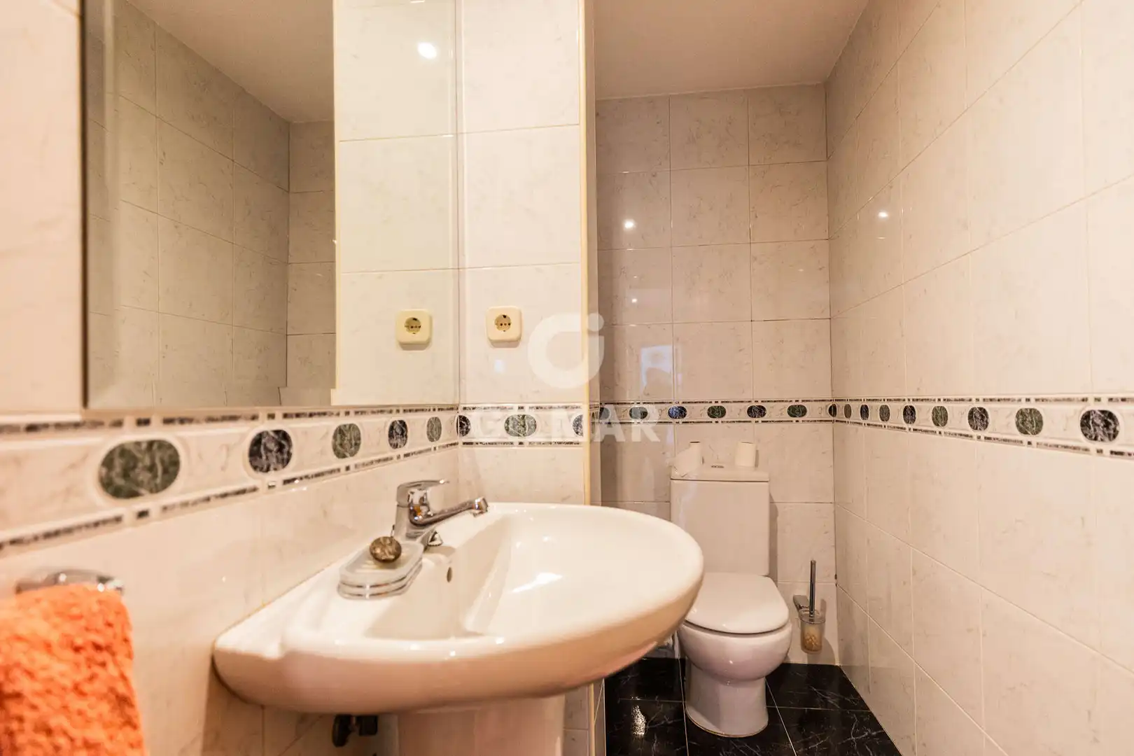 Bathroom of Houses for sale in Colmenarejo  with Heating, Private garden and Swimming Pool