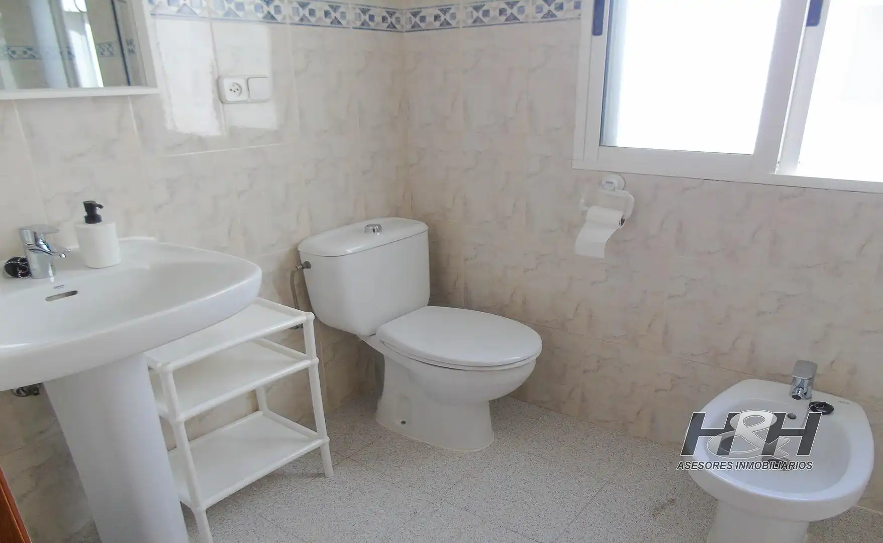 Baño de Piso de alquiler en Burjassot con Terraza