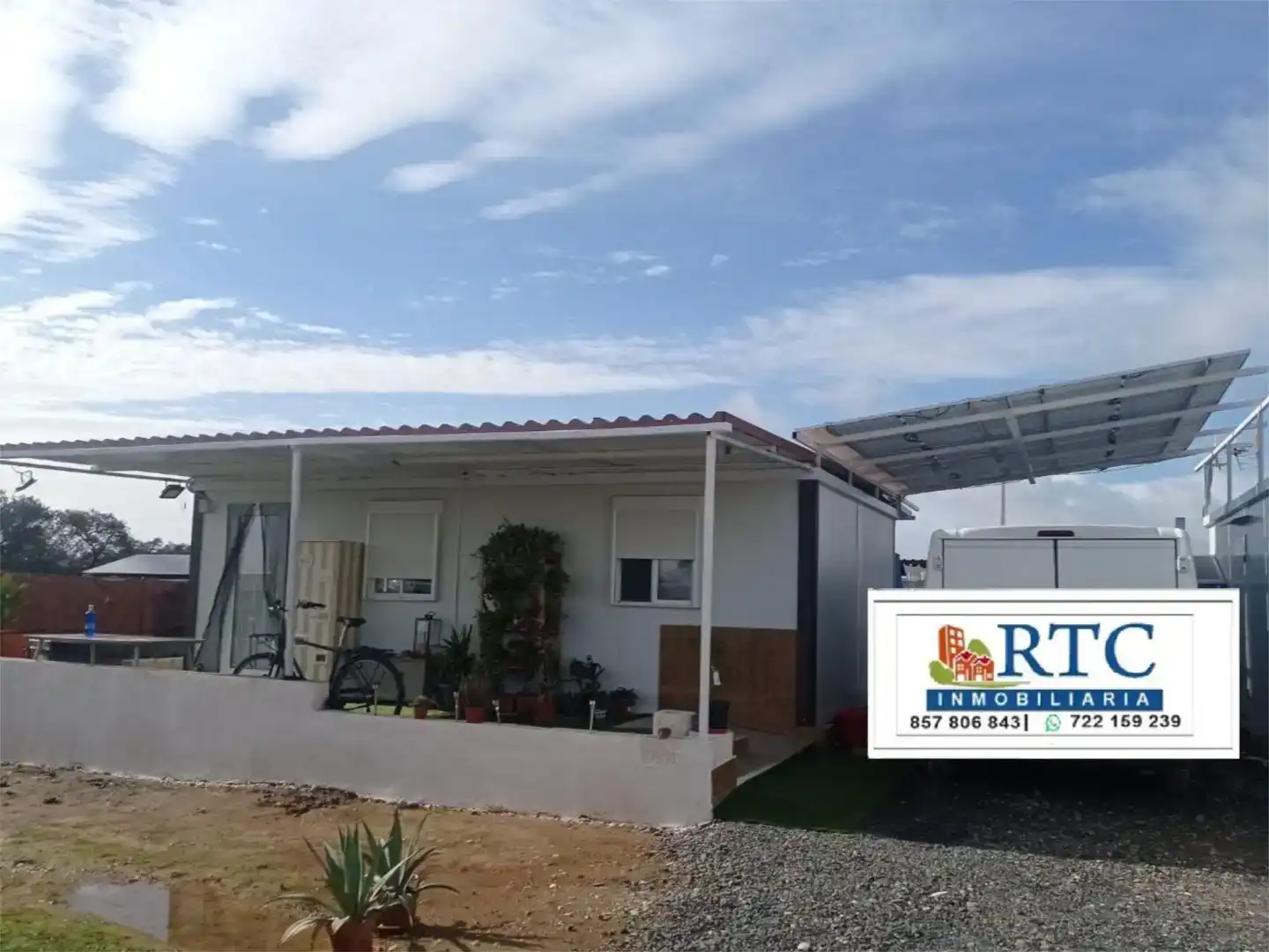 Außenansicht von Country house zum Verkauf in  Córdoba Capital mit Klimaanlage und Schwimmbad