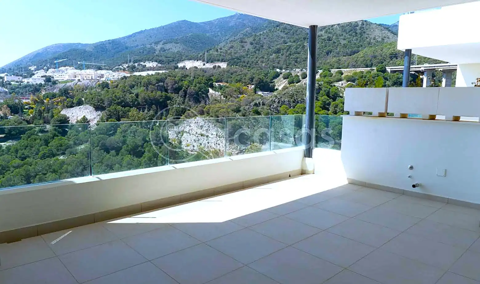 Terraza de Apartamento en venta en Benalmádena con Terraza, Horno y Lavadora