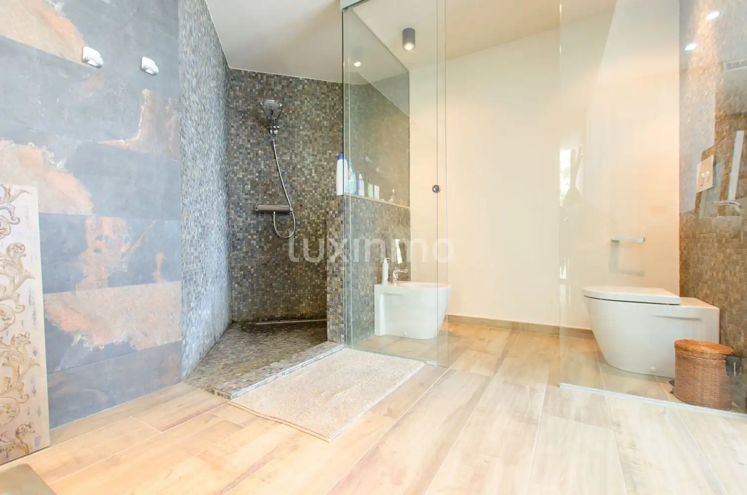 Badezimmer von Haus oder Chalet zum Verkauf in Altea mit Klimaanlage, Heizung und Privatgarten
