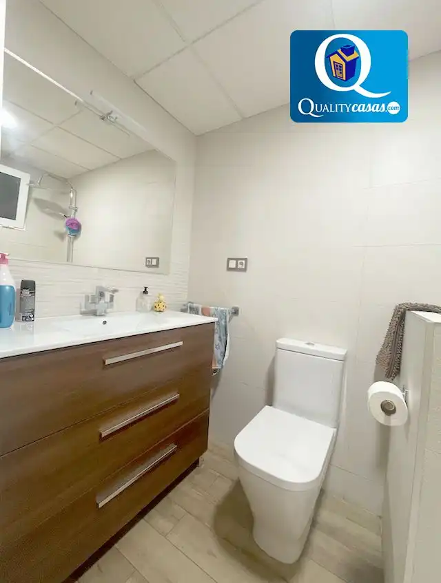 Baño de Apartamento en venta en Elche / Elx con Aire acondicionado