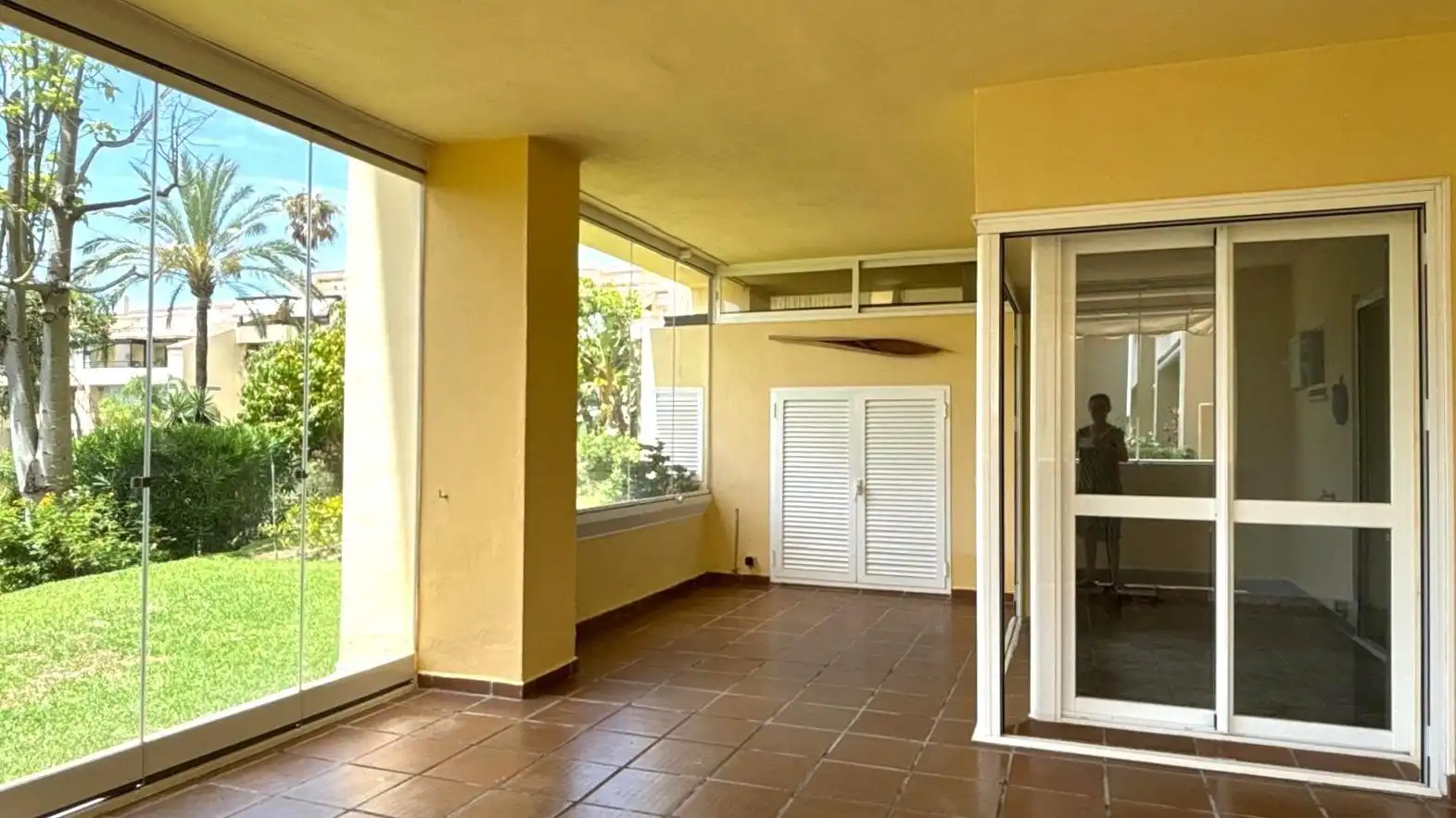 Apartamento de alquiler en Marbella con Aire acondicionado, Terraza y Piscina comunitaria
