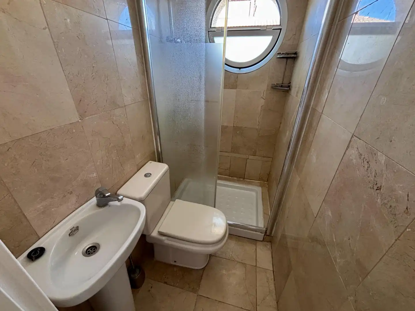 Bathroom of Attic for sale in Torremolinos  with Terrace and Community pool