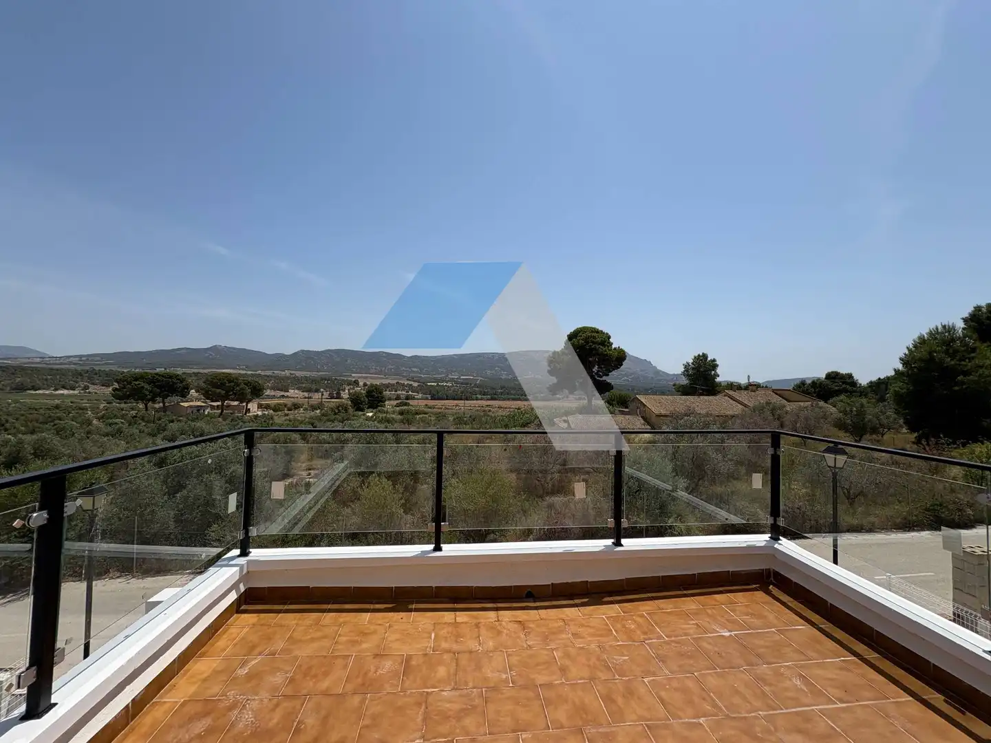 Terrassa de Casa o xalet en venda en Castalla amb Jardí privat, Terrassa i Piscina comunitària