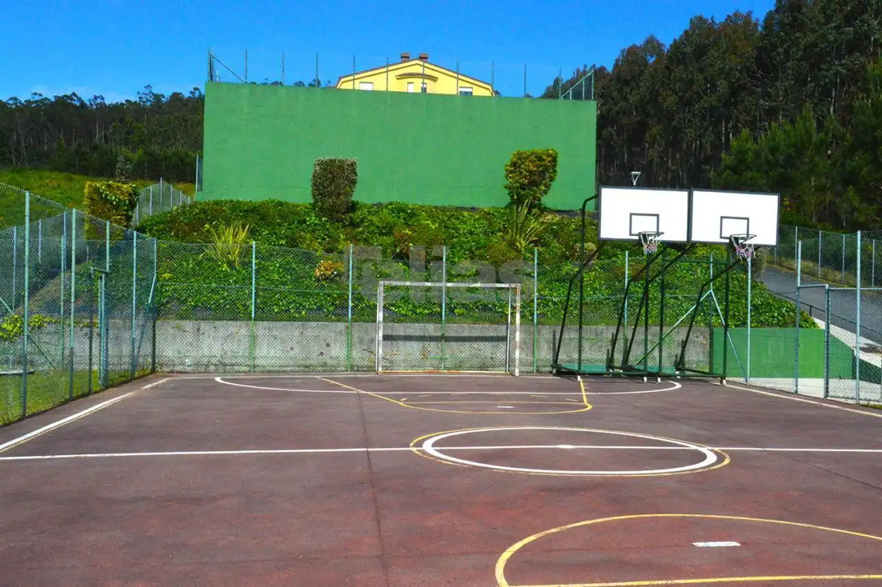 Vista exterior de Piso en venta en Cee con Piscina, Amueblado y Balcón