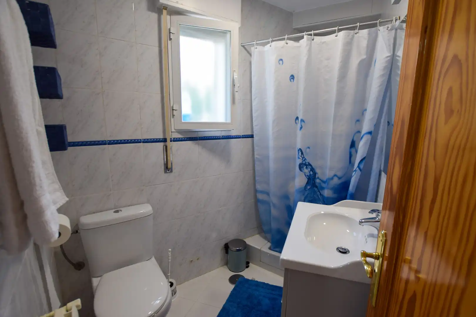 Bathroom of Houses for rent in Pozuelo de Alarcón  with Heating and Furnished