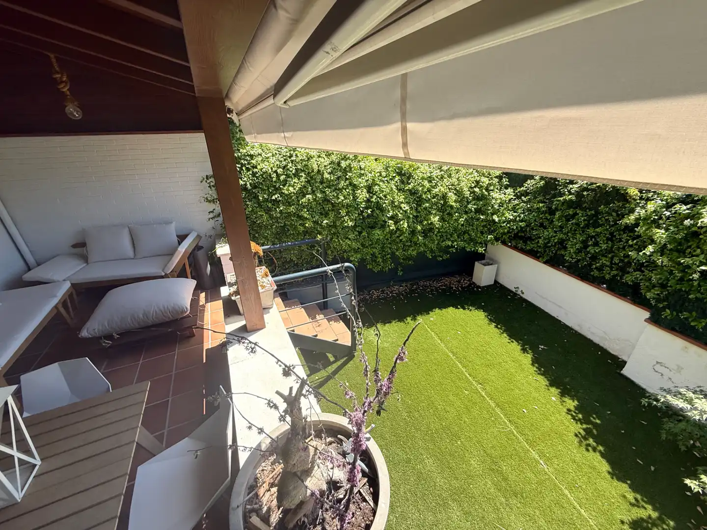 Terrassa de Casa adosada en venda en Club de Campo amb Aire condicionat, Calefacció i Jardí privat