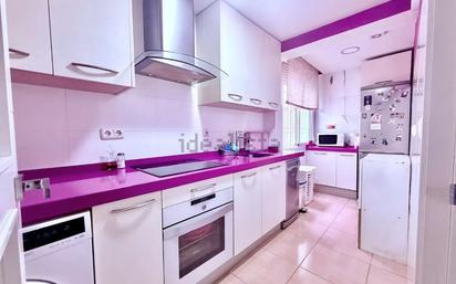 Kitchen of Flat for sale in  Córdoba Capital  with Air Conditioner and Furnished