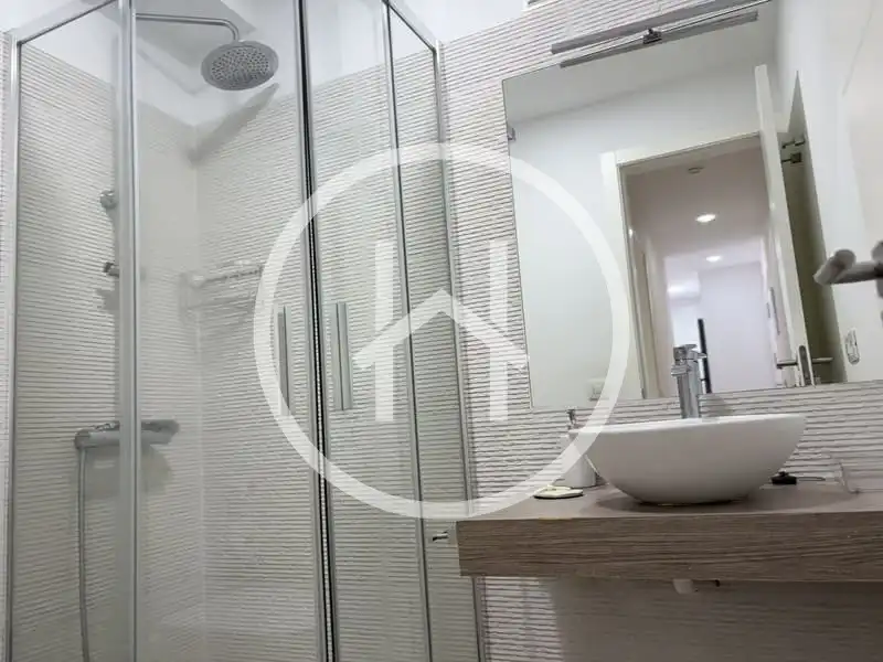 Baño de Piso de alquiler en El Rosario con Amueblado, Horno y Lavadora