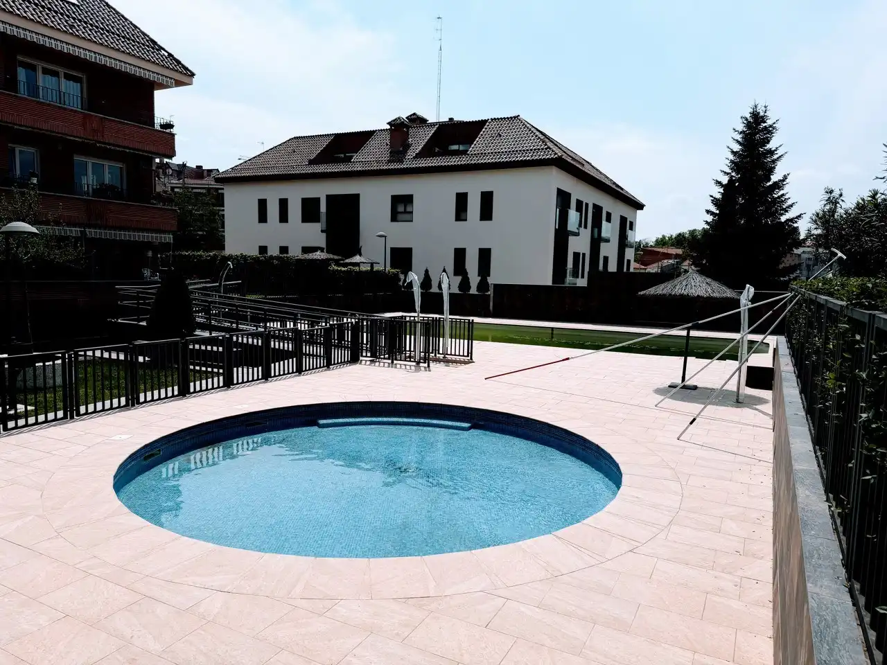 Schwimmbecken von Wohnung zur Miete in Pozuelo de Alarcón mit Klimaanlage, Heizung und Parkett