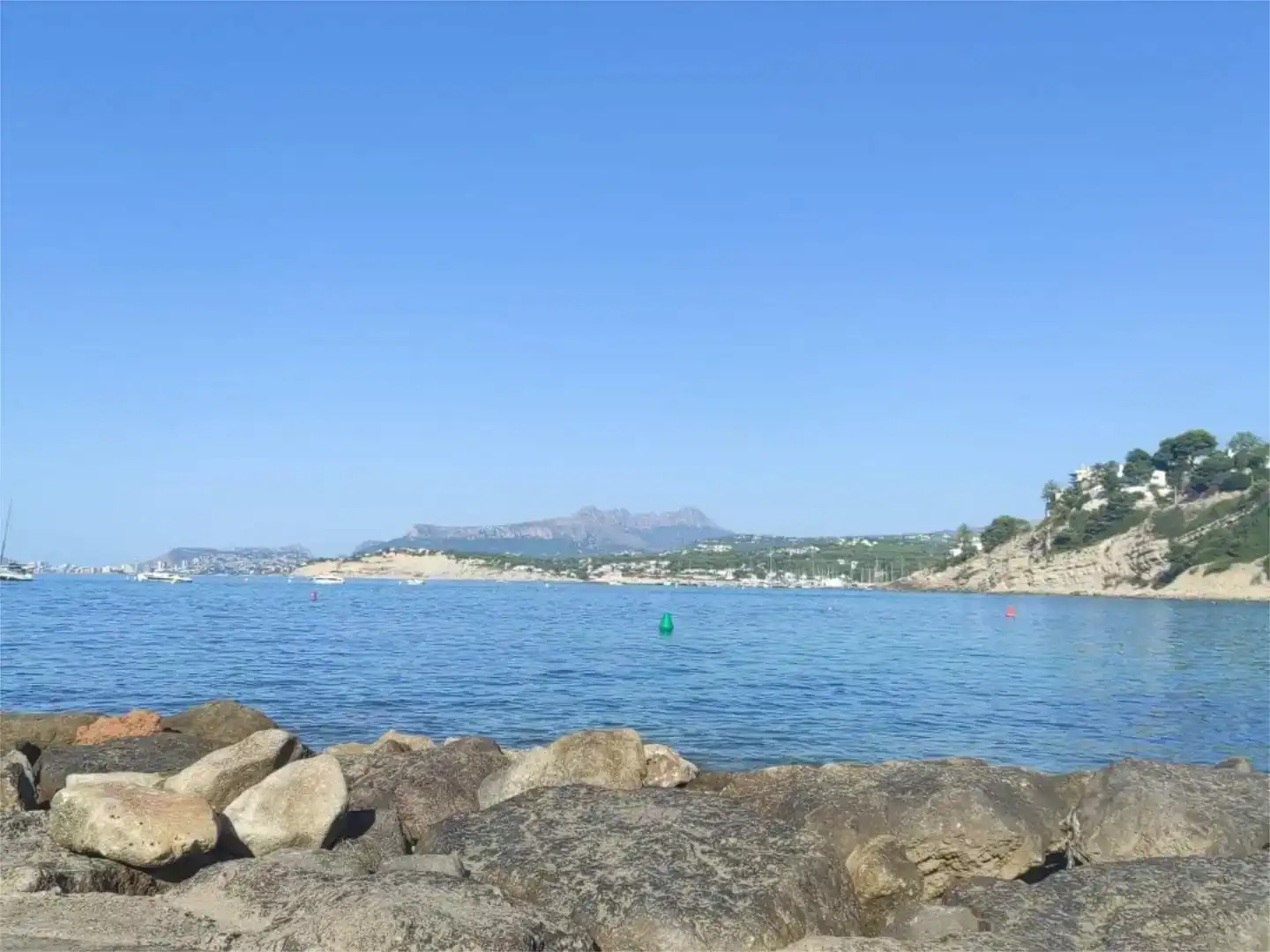 Vista exterior de Casa o xalet en venda en Moraira amb Piscina i Balcó