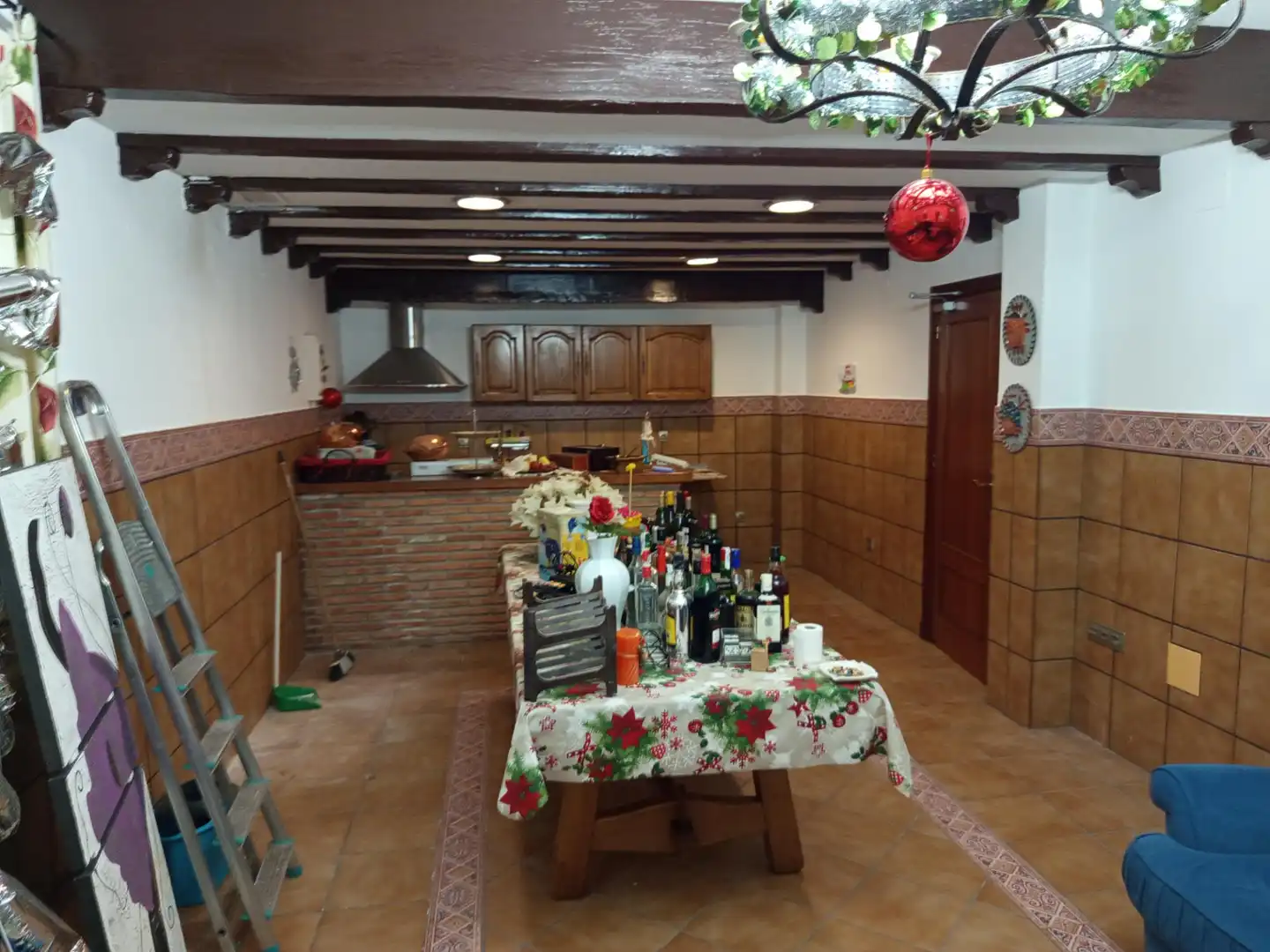 Cuina de Casa o xalet en venda en Jaén amb Aire condicionat, Calefacció i Jardí privat