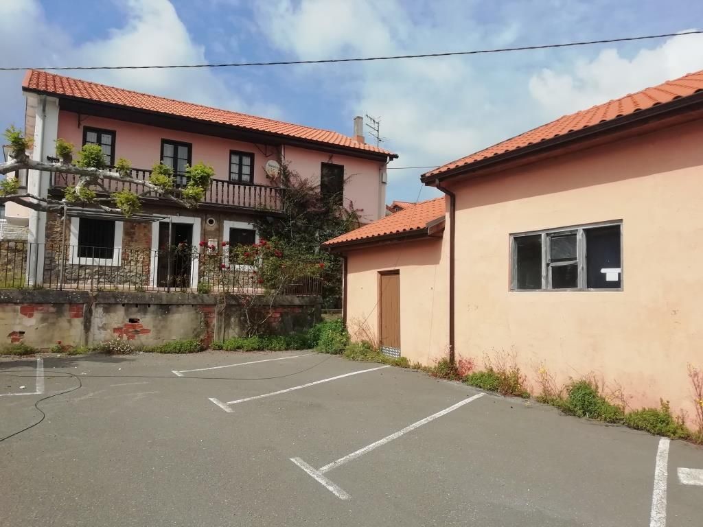 Aparcament de Finca rústica en venda en Polanco