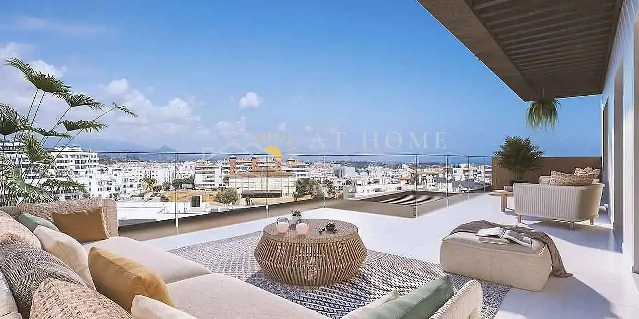 Apartament amb piscina en venda a Estepona Pueblo